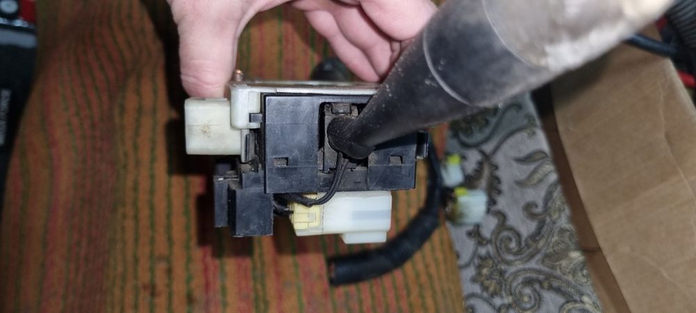 Продам гитара на ниссан примера п10