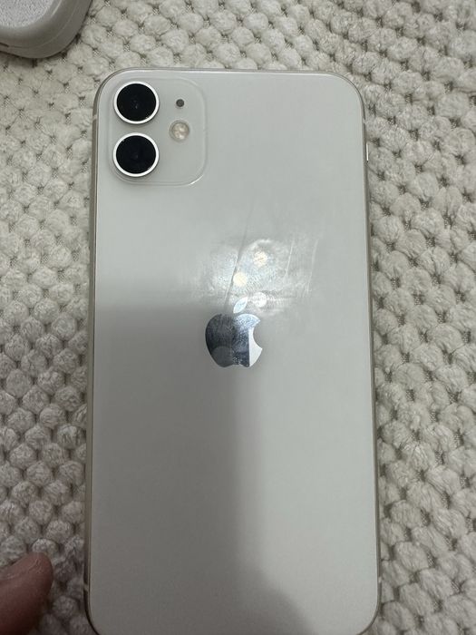 Продам Iphone 11 в отличном состоянии