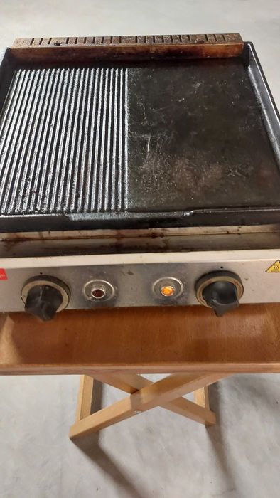 Чугунена грил скара