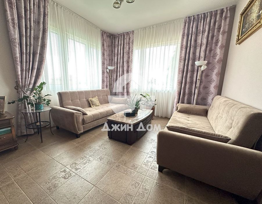 Продава се Къща в Свети Влас - 324 кв.м за 2399 €/кв.м - Снимка #1