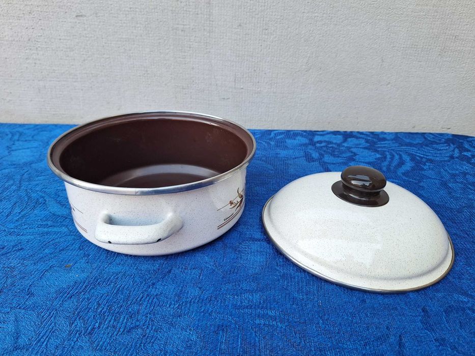 ELO Craticioara cu capac, email, inductie, 22 cm, 2.5 L