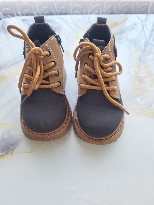 Детские ботинки на весну