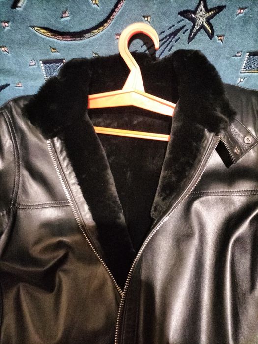 Продам кожаную куртку