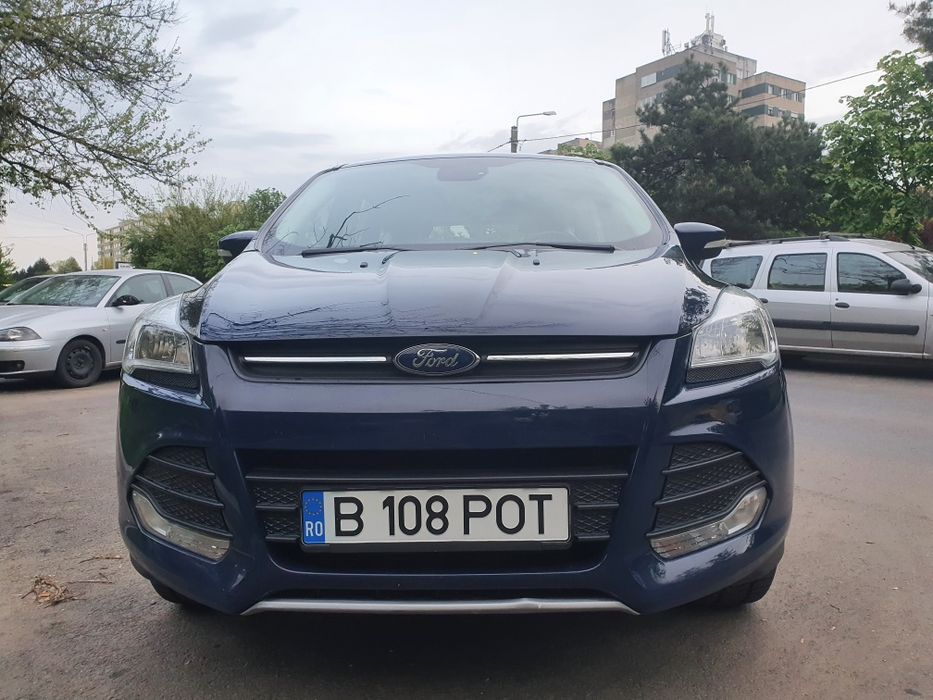 FORD Kuga Automat  Titanium 4x4 Istoric service!