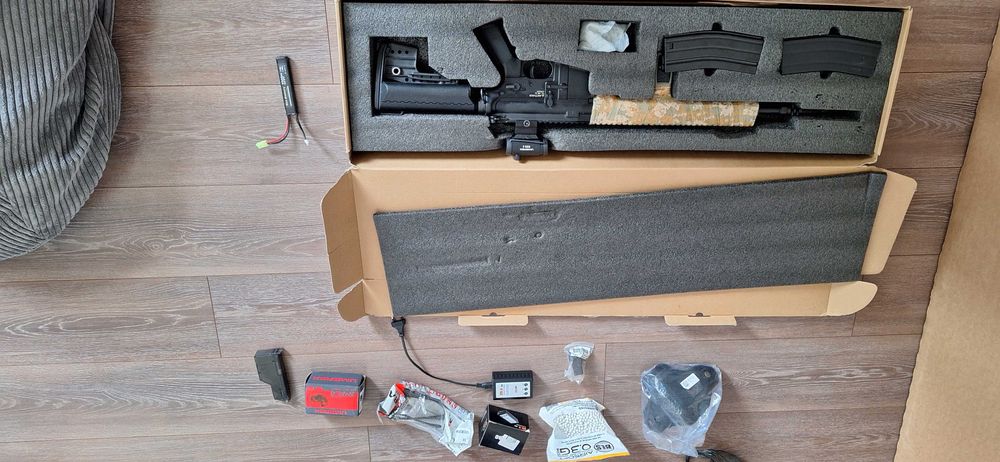 Пълен комплект еърсофт Arcturus AR15 с Umarex RDS 6 airsoft реплика