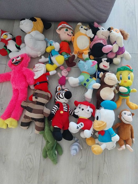 Mascote de plus pentru copii