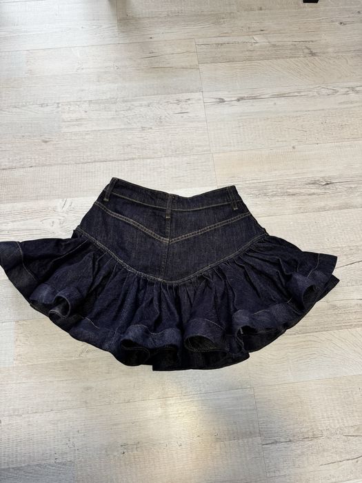 Пола, къси панталони Alessa, клин Oysho екип Zara