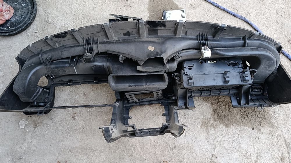 Голф 3 передный панел салона