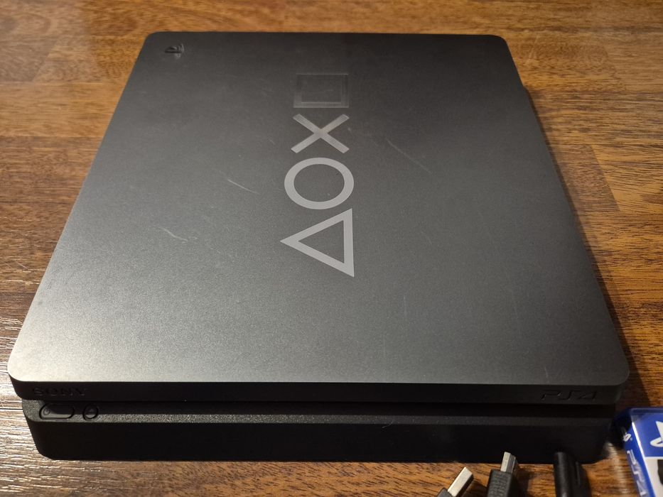 Consola PlayStation 4 slim 1 tb Days of Play 1 TB cutie PS4