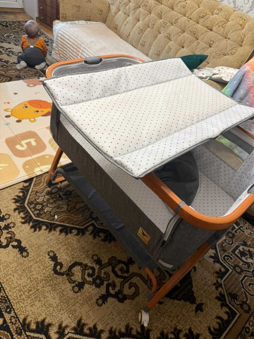 Срочно продам детскую кроватку!