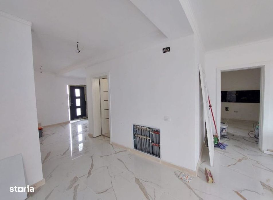 Casa cu finisaje, 216 mp, zona Parcul Romanescu
