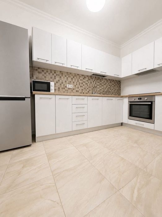 Apartament 3 camere Faleza Nord / Ceronav