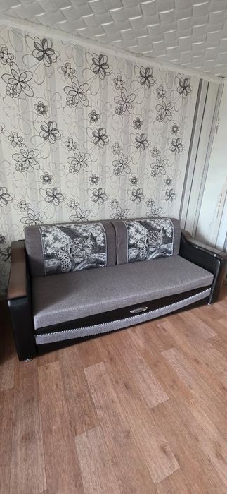 Продам диван в хорошем состоянии