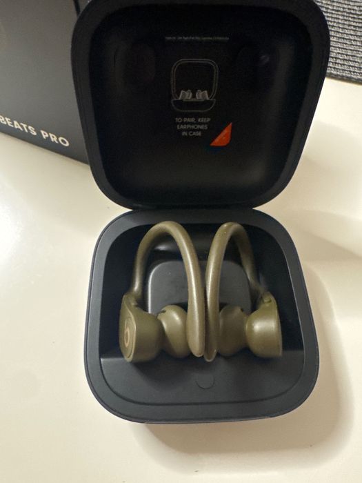 Vand Casti Power Beats PRO