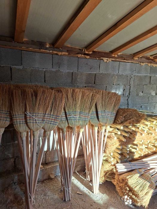 Продавам Метли на добра цена