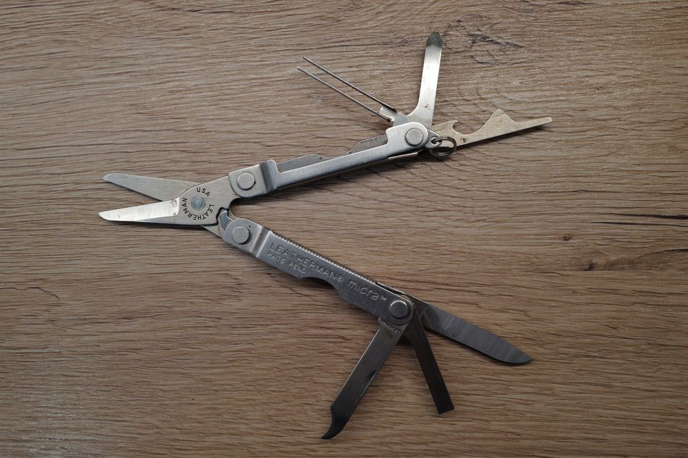 Multitool X2 Leatherman Micra si Squirt P4 USA stare perfecta cutit