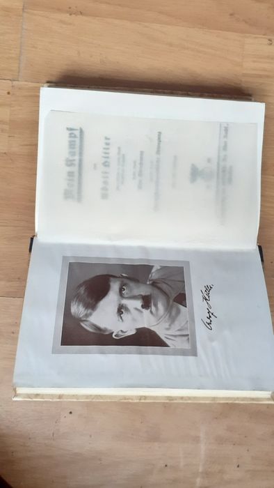 Carte  Mein Kampf ORIGINALĂ  și Hermann Goering