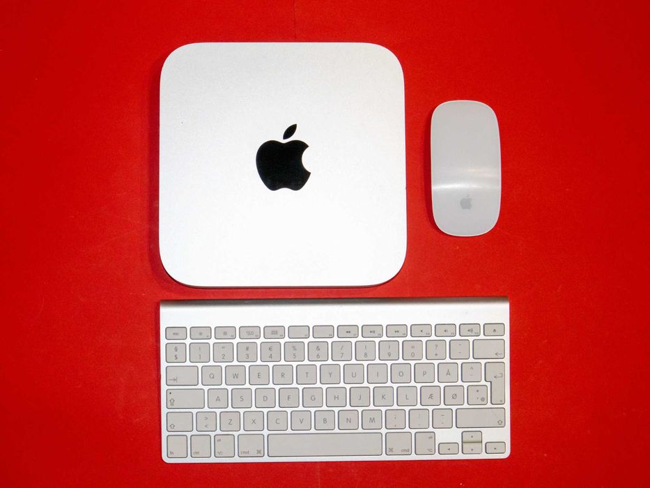 Mac Mini A1347 16GB RAM 240GB SSD i5 комплект Magic Mouse и клавиатура