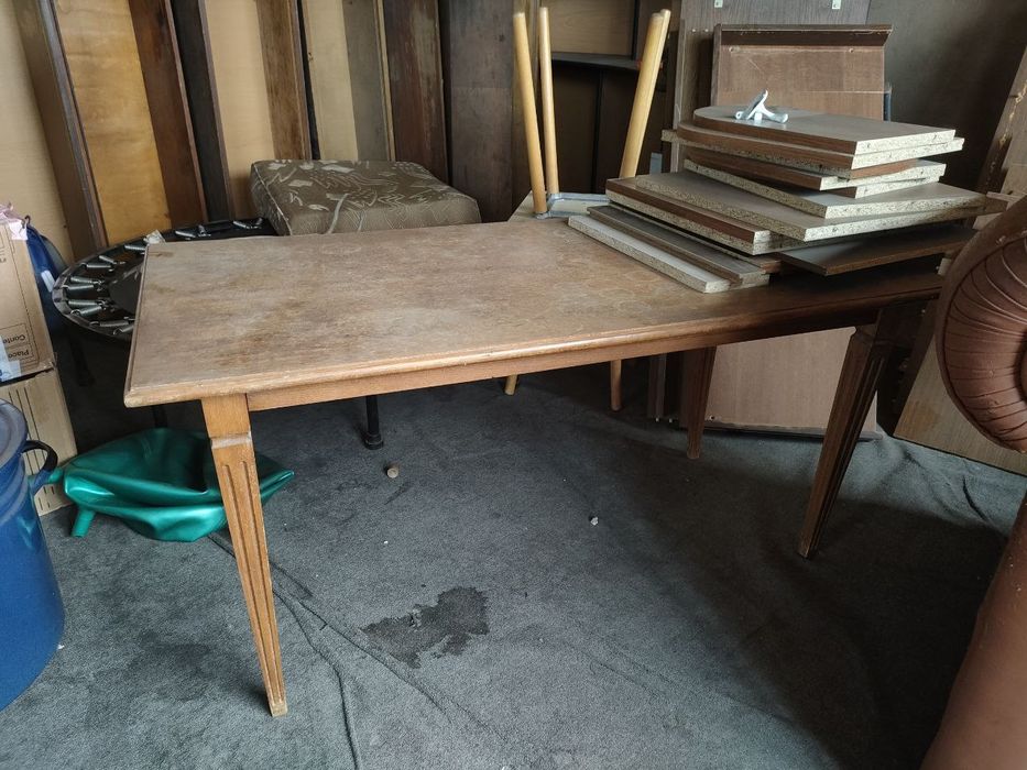 Комплект Стол, 6 стульев и стол.