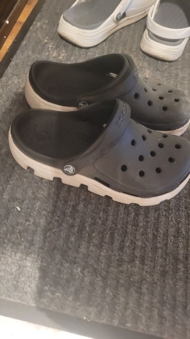 Продам кроксы унисекс размер 39