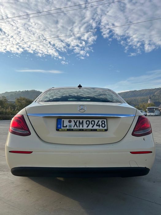 Mercedes-Benz Clasa E 200 d (W212)