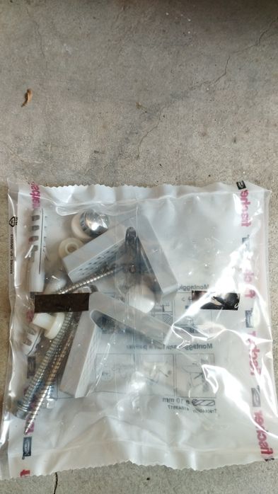 Продавам  нови тоалетни чинии за вграждане