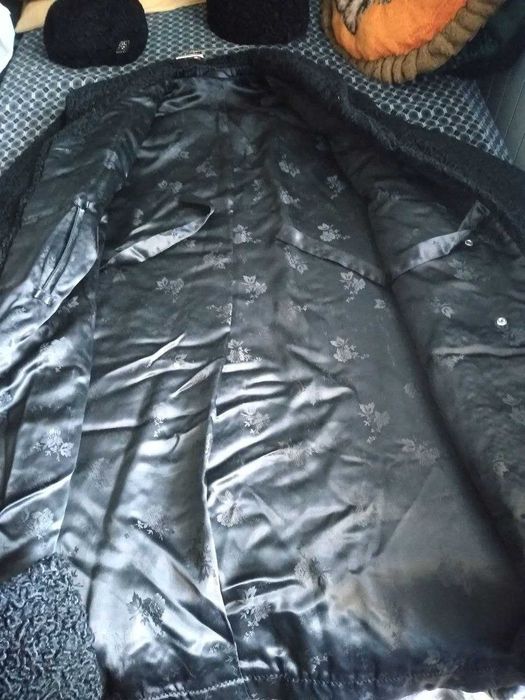 Шуба каракульча р.56