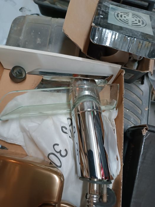 Смесител за умивалник