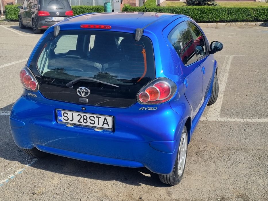 Vând Toyota Aygo