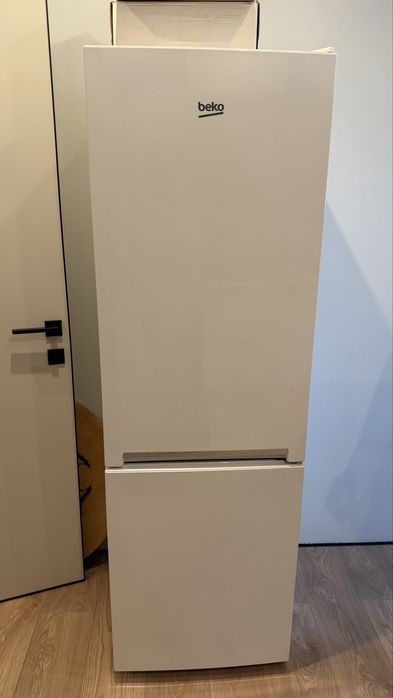 Холодильник BEKO