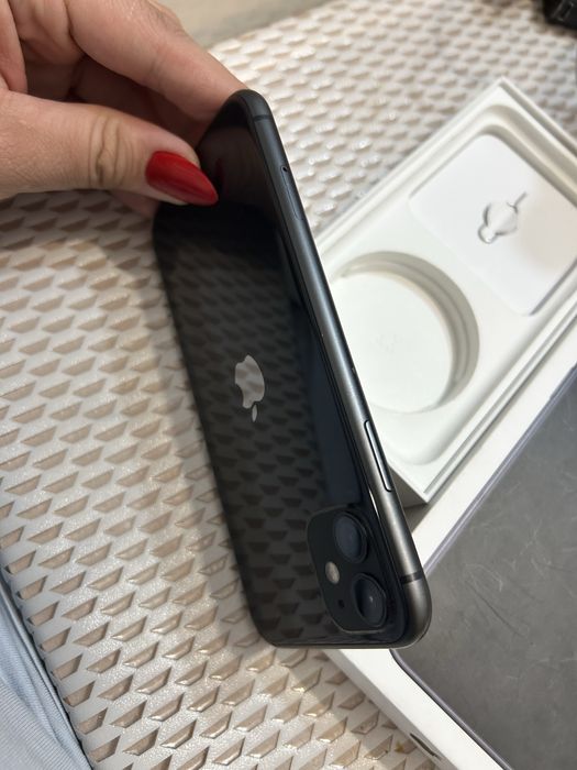 Срочно iphone 11 в идеальном состоянии