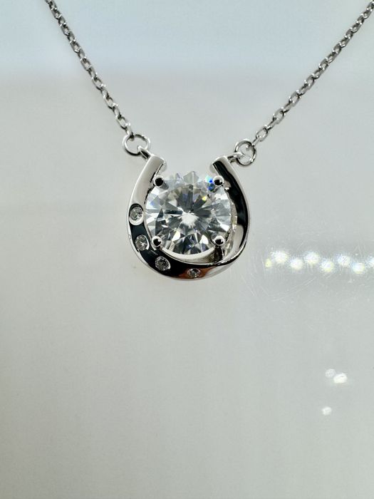 Сребърно колие с мойсанит (Диамант) 1 карат