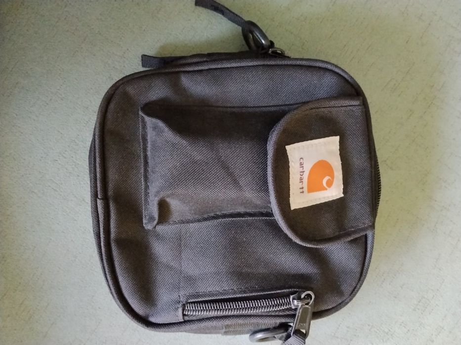 продам барсетка carhartt