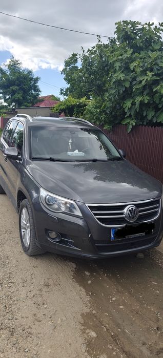 VOLKSWAGEN Tiguan 2011