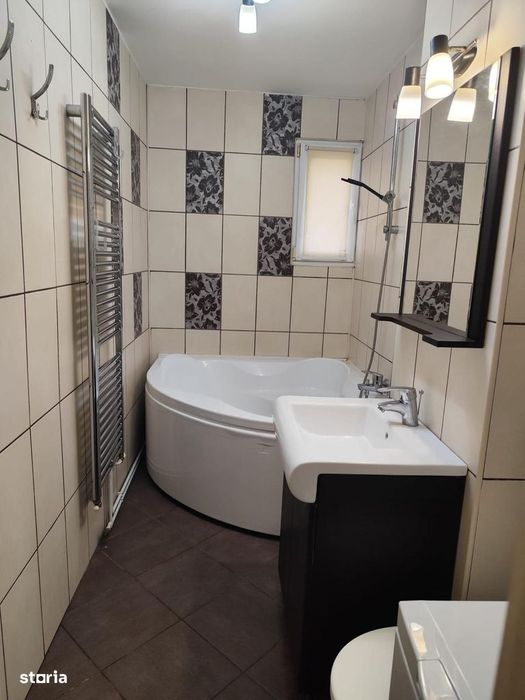 Proprietar Apartament 3 camere etaj 2/4, însorit, Piața Astra +parcare