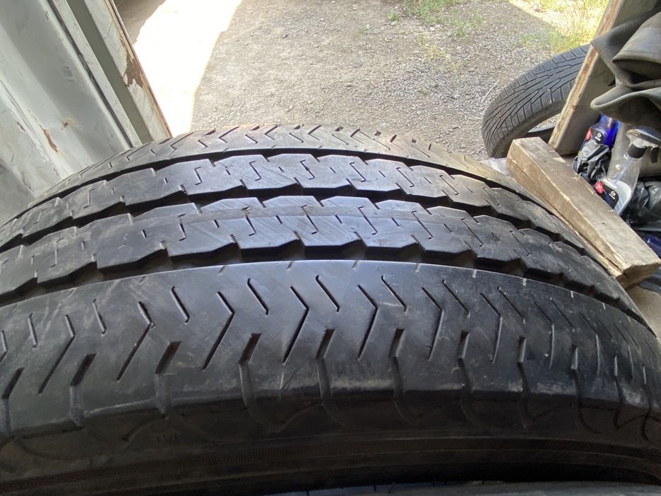 Шины Pirelli 215/65/15  2 шины