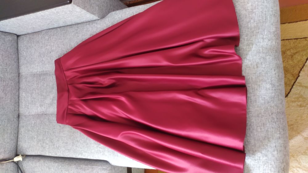 Платье / костюм с юбкой