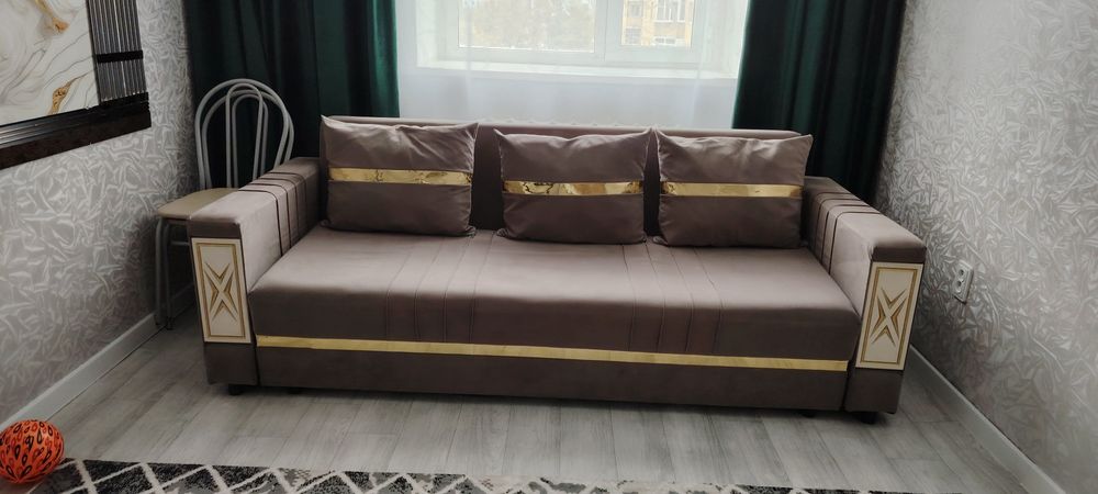 Срочно продам диван состояние идеальное