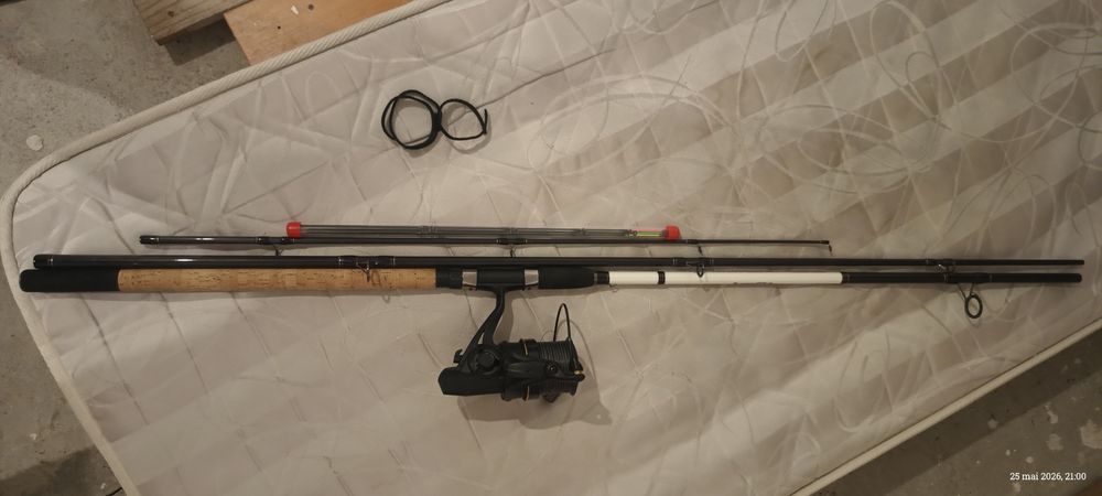 Vand doua lansete feeder+ o mulineta