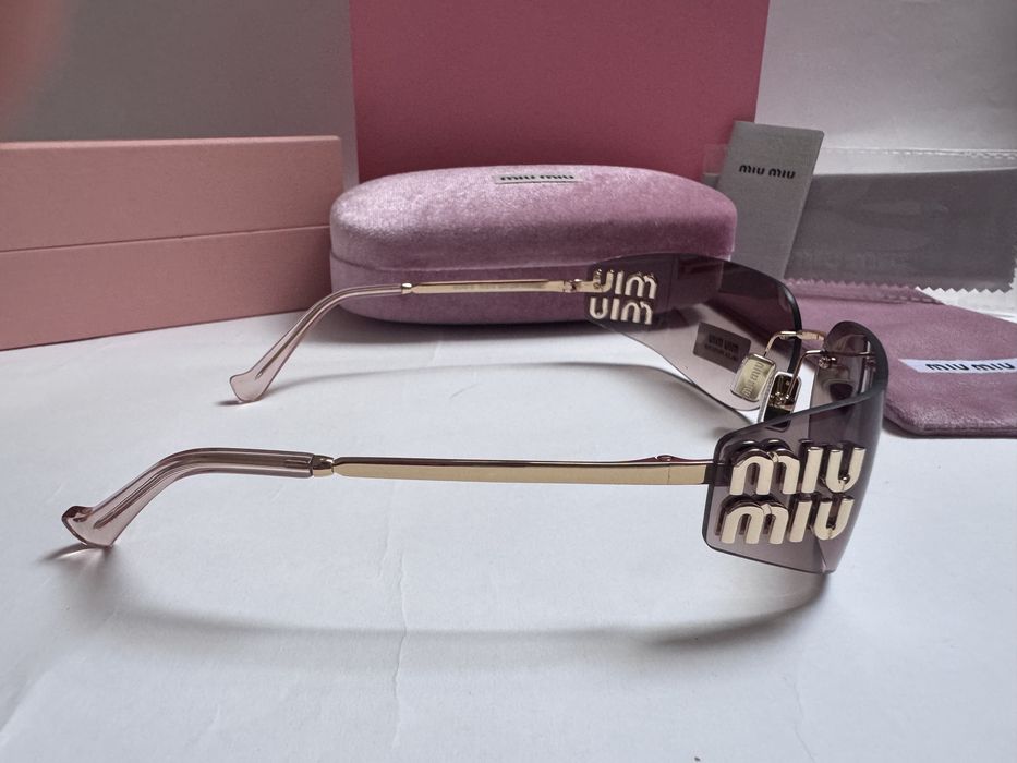 Ochelari de soare Miu Miu MUA51S 75-14 110, Noi