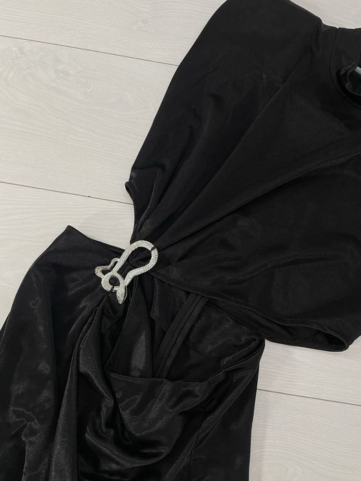 Официална рокляя