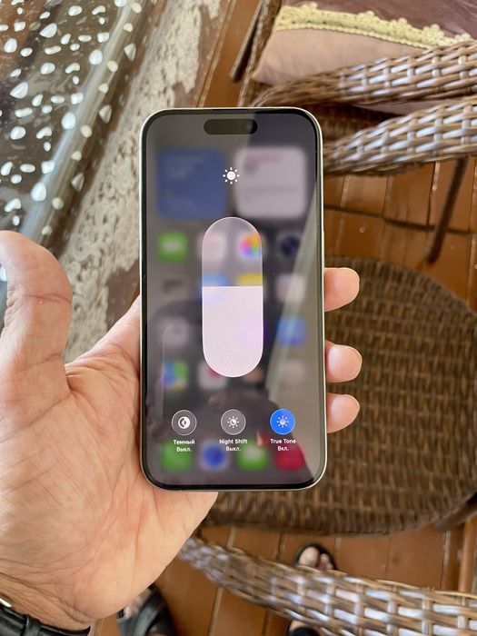 Продам iPhone 15 Pro 128GB Sim телефон в отличном состоянии.