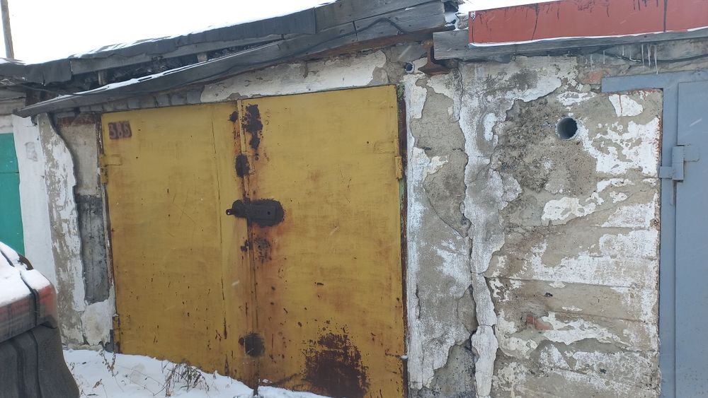 Продам гараж в обществе мотор