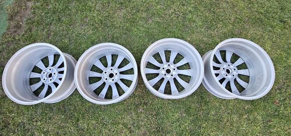 Оригинални 20" SPORT Джанти за Tesla Model 3 и Tesla Model Y