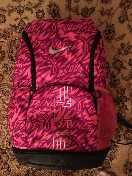 Продам за 40 тысяч рюкзак элитка оригинал