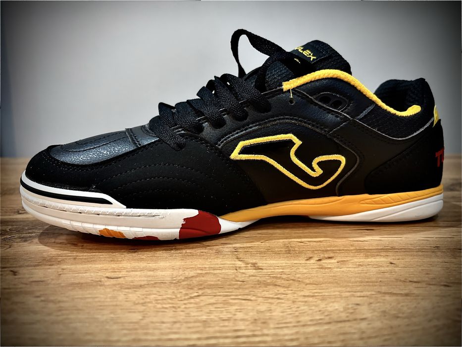 Продам футзальники Joma Top Flex