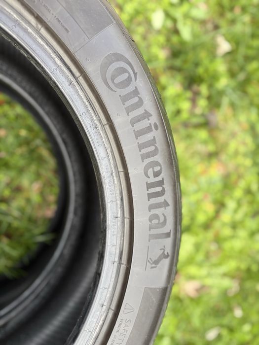 Vând 2 anvelope de vară Continental-400 lei ambele