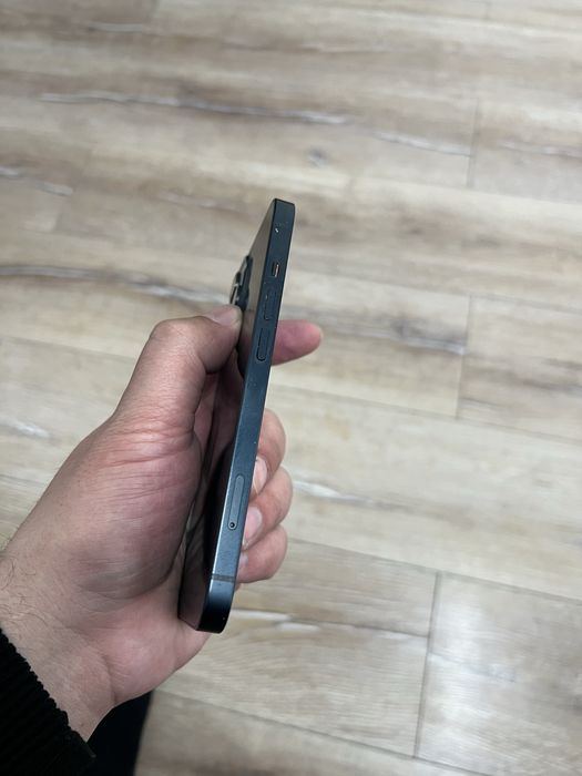 Ofertă iPhone 13 pentru piese
