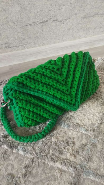 Вязанная клатч сумка