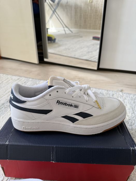 Reebok кроссовки